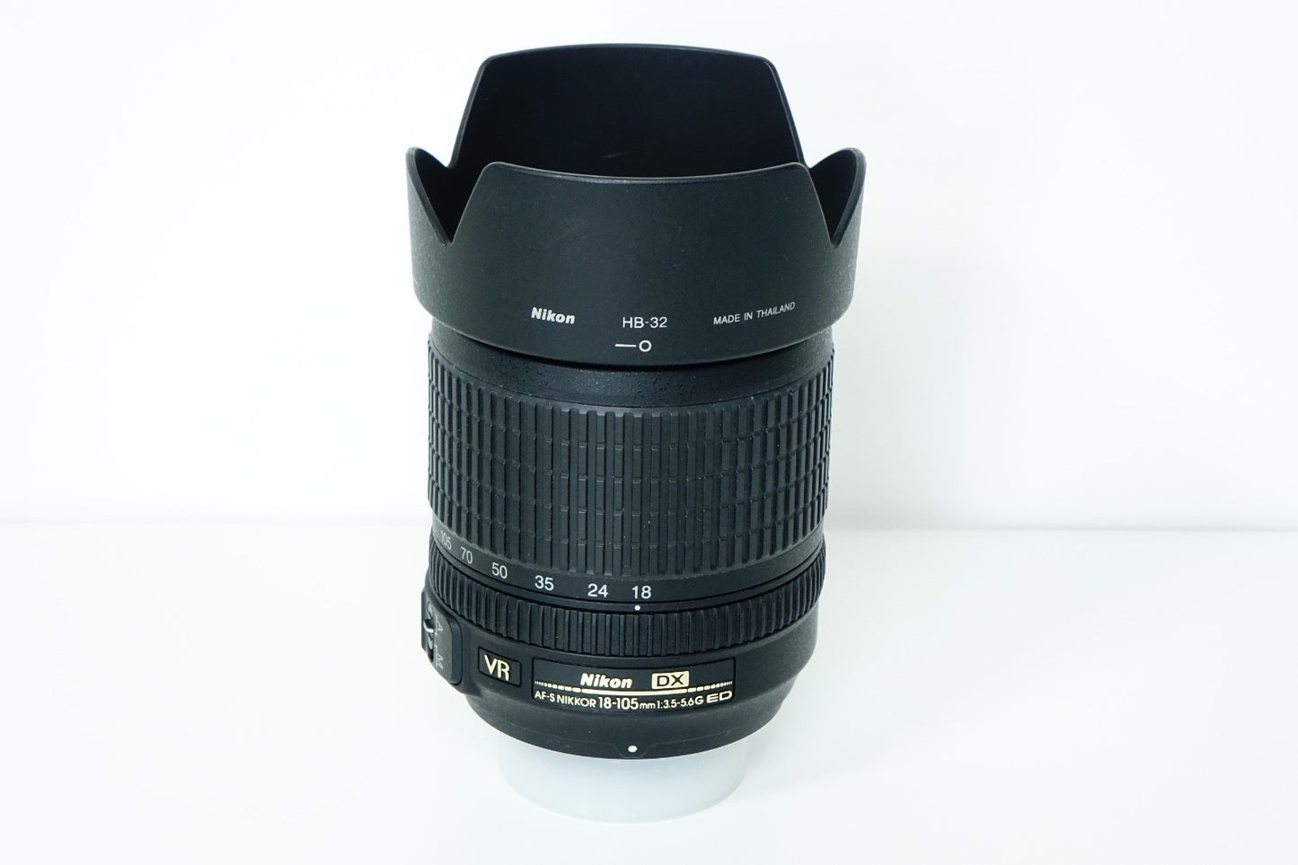Obiettivo NIKON Nikkor AFS DX 18-105mm F/3,5-5,6 G ED VR Paraluce - Garanzia 12 mesi