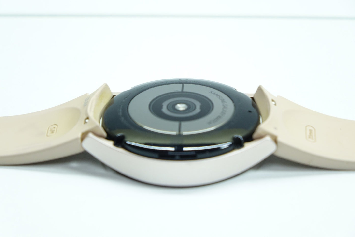 Samsung Galaxy Watch 4 SM-R860 40mm Gold GPS WiFi Bluetooth