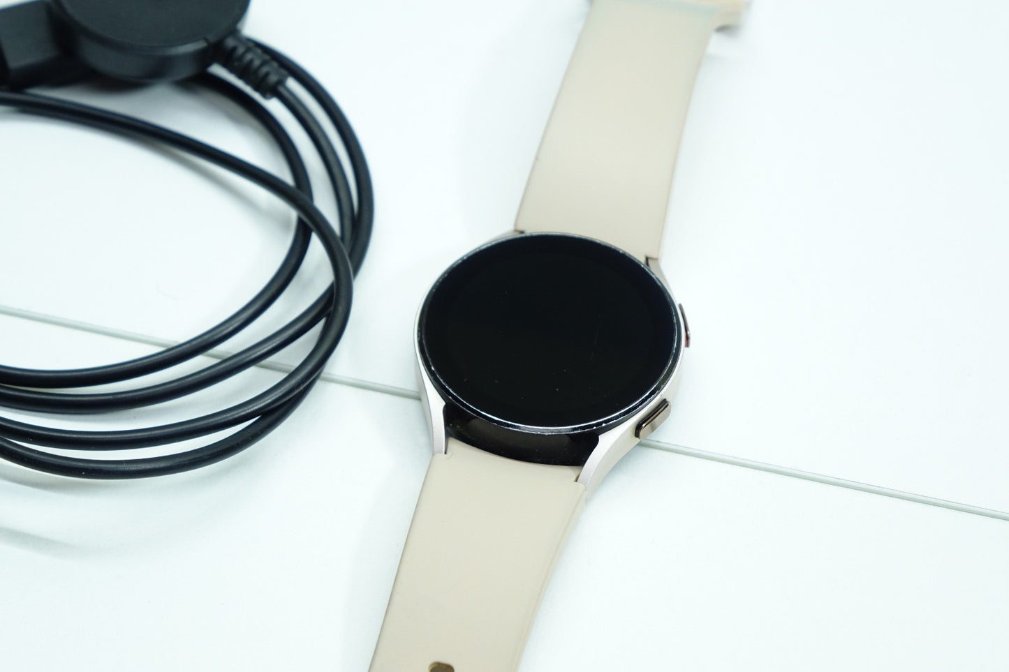 Samsung Galaxy Watch 4 SM-R860 40mm Gold GPS WiFi Bluetooth