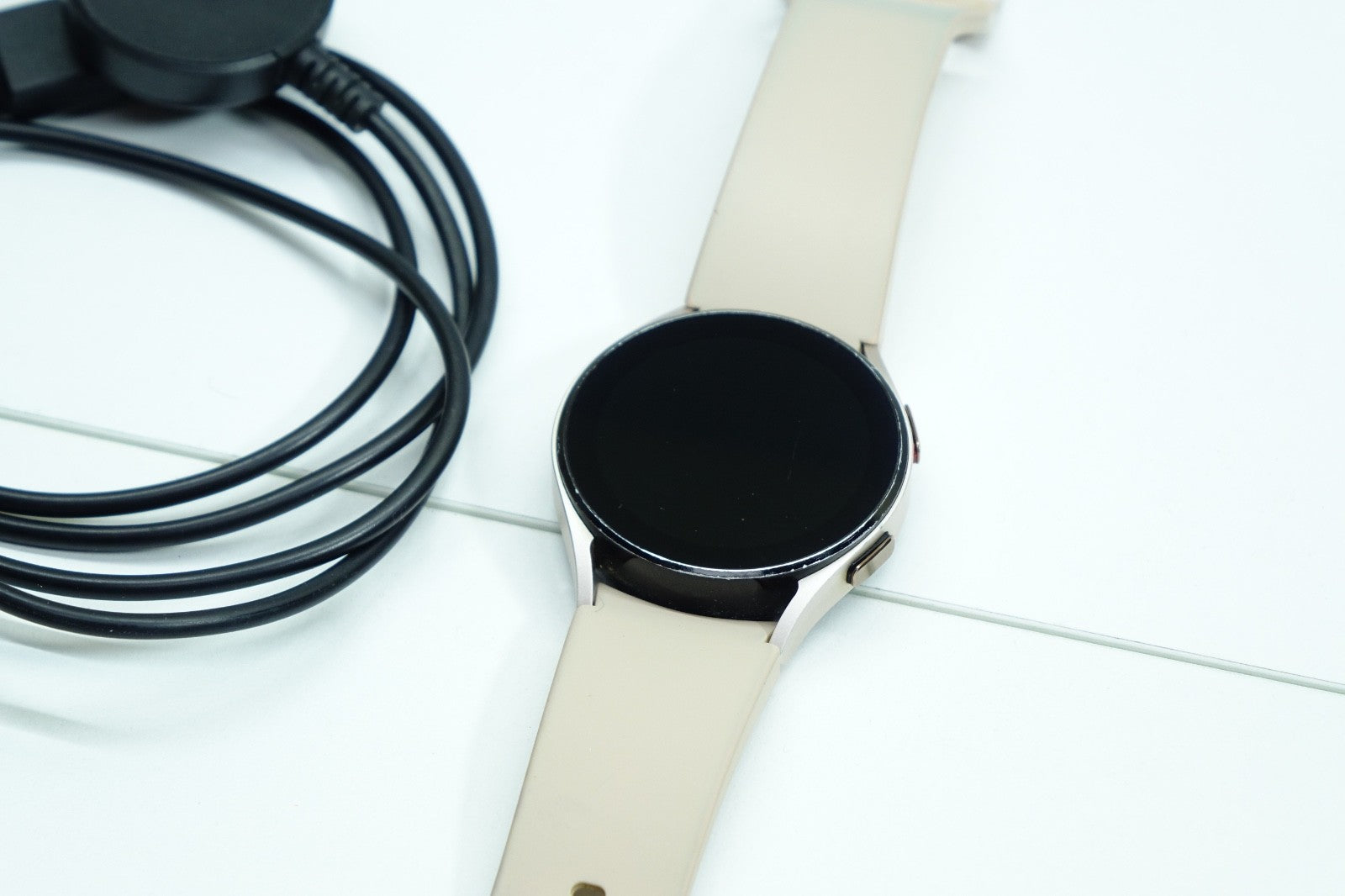 Samsung Galaxy Watch 4 SM-R860 40mm Gold GPS WiFi Bluetooth